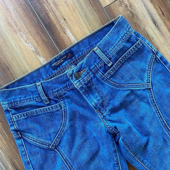 American Eagle Outfitters low rise flared jeans - Picture 5 of 7